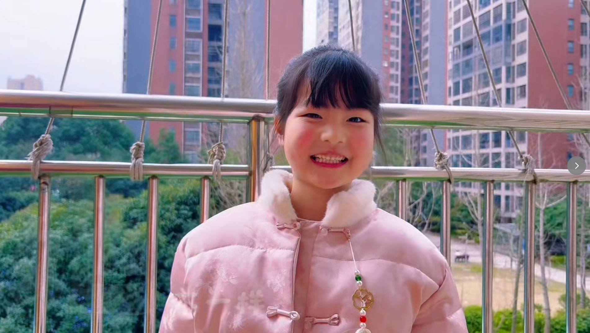 🌈“她”有N个身份 🥰“她”不仅仅是她 ,致敬每个特别的“她” 眼中有光,心中有爱,万婴魏源幼儿园祝大家女神节快乐🌹